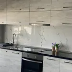 Penthouse 5 Gjiri I Lalzit